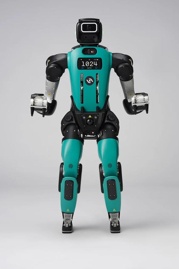 Agility Robotics Digit 5, teal, gray studio